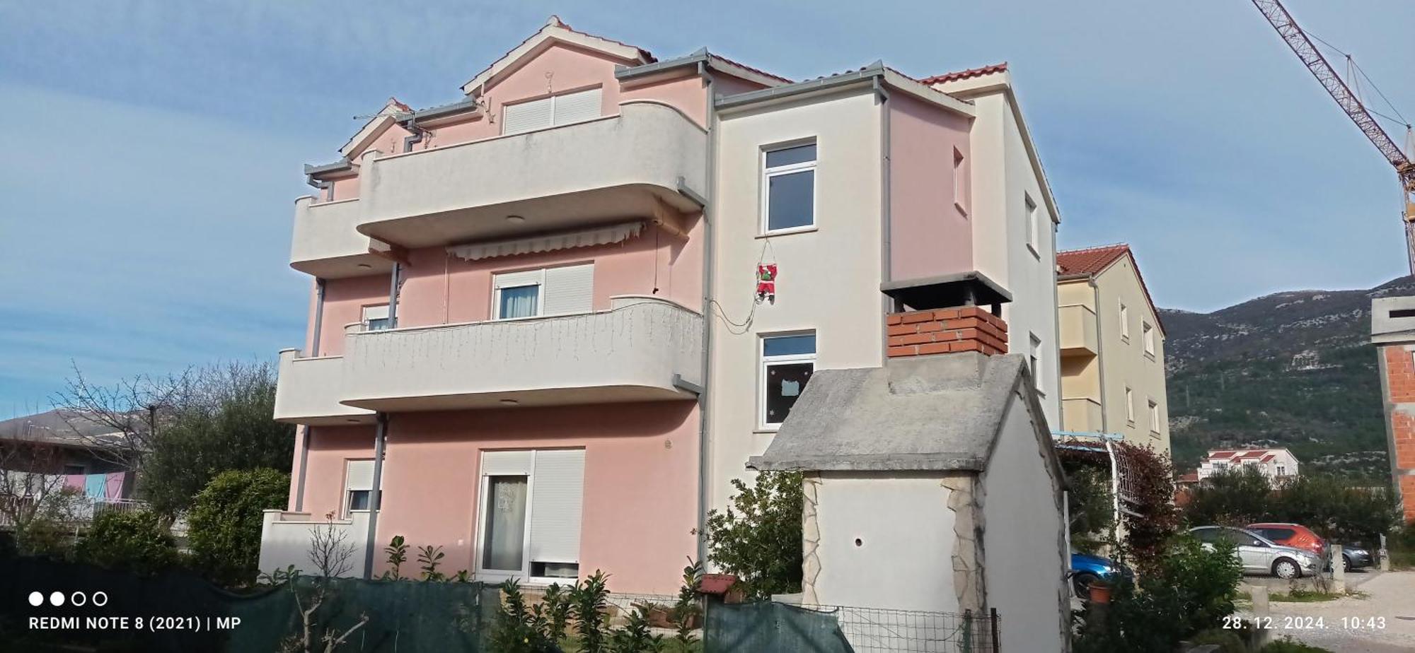 Apartman Petra Kastela Dış mekan fotoğraf